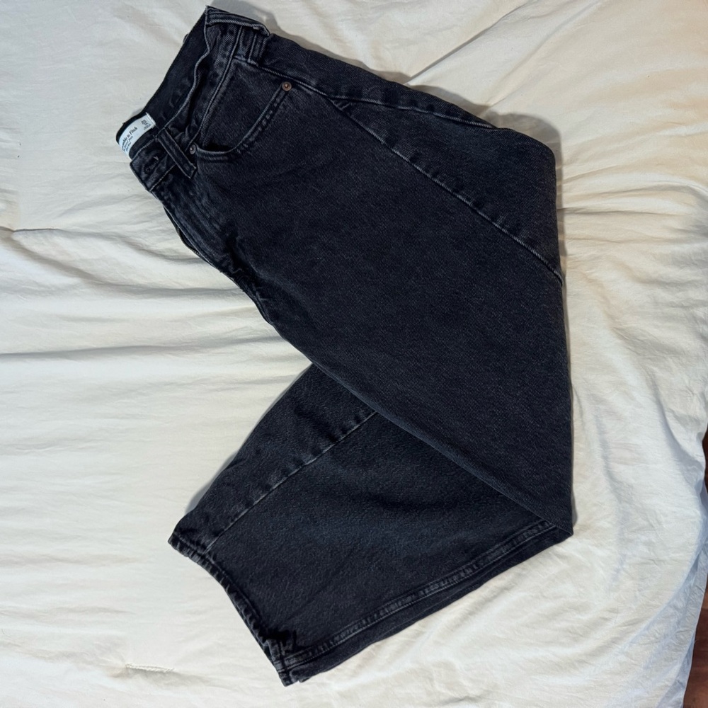 Classic Black Women’s Barrel Jeans